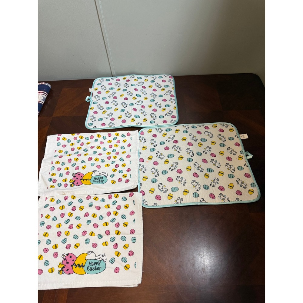 Snoopy Easter Eggs‎ Placemats and towels set